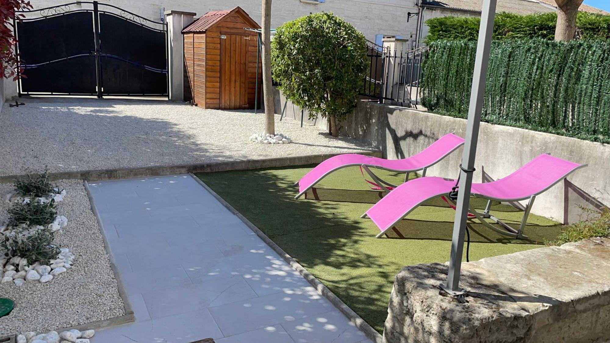 Maison Tendance Avec Jardin, Centre Village, Alpilles, Familles Eyragues Buitenkant foto